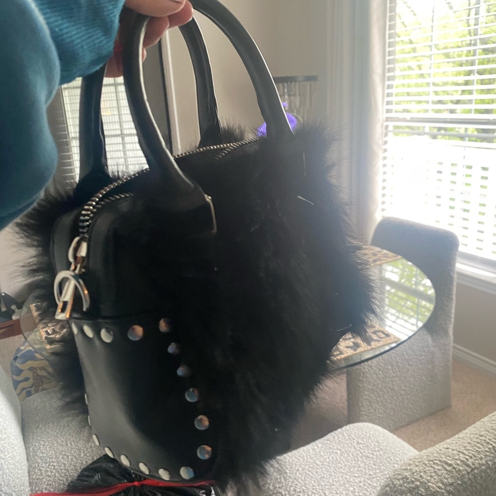 Black Fur-Trimmed Handbag missing the strap